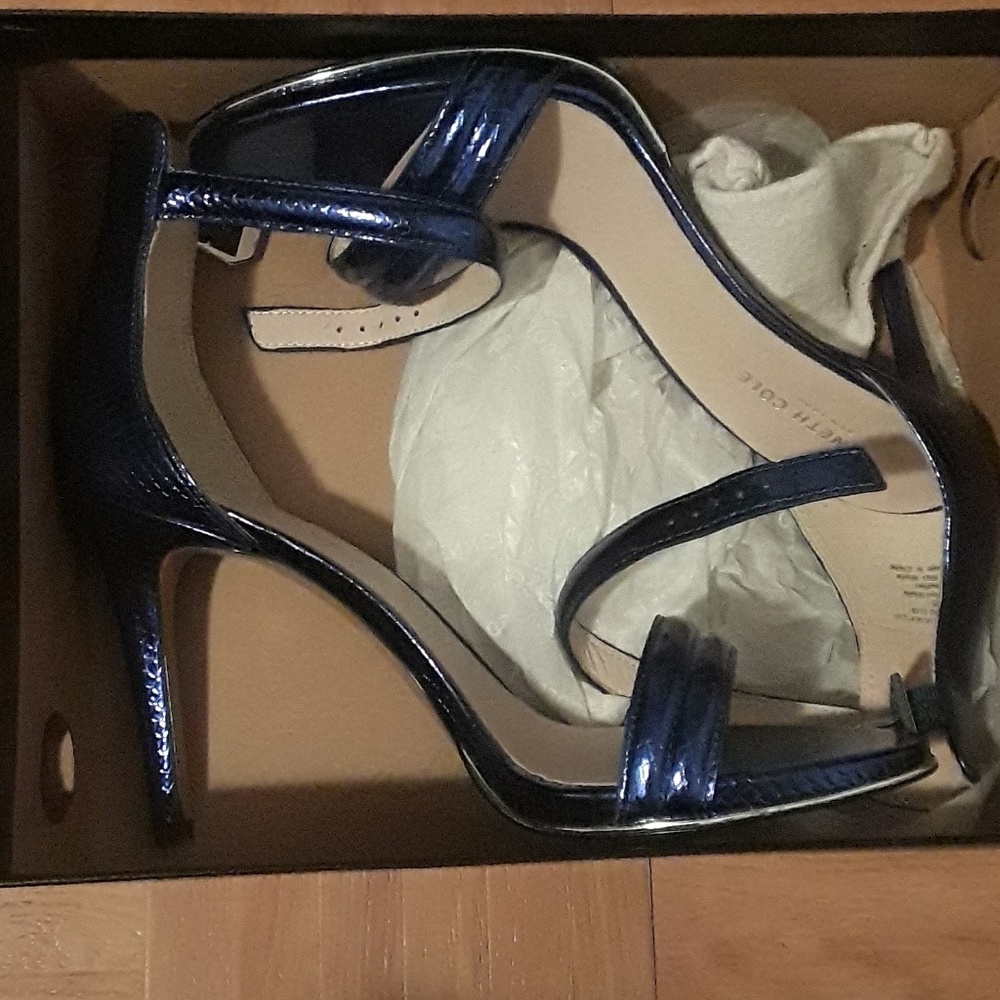 Kenneth Cole shoes